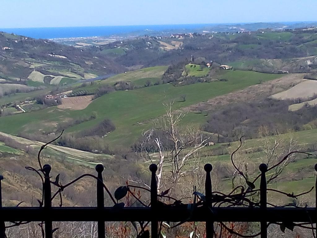 Diffuso - Il Poggetto Tra & San Marino Couette-café Urbino